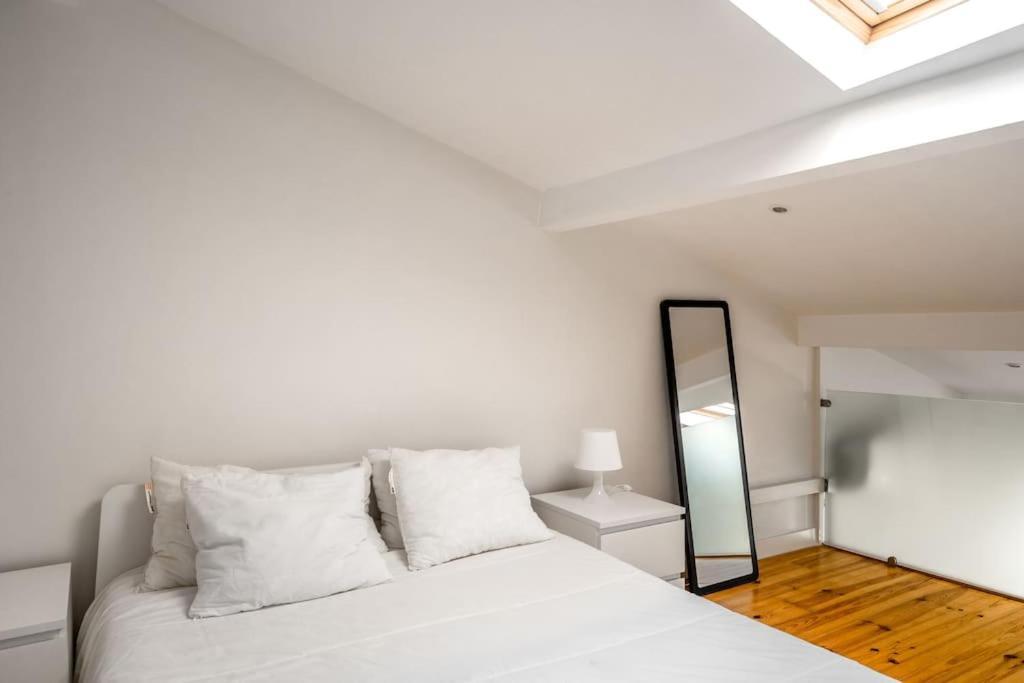 Charming Studio With Ac And Loft On Ground Floor Lisboa Extérieur photo