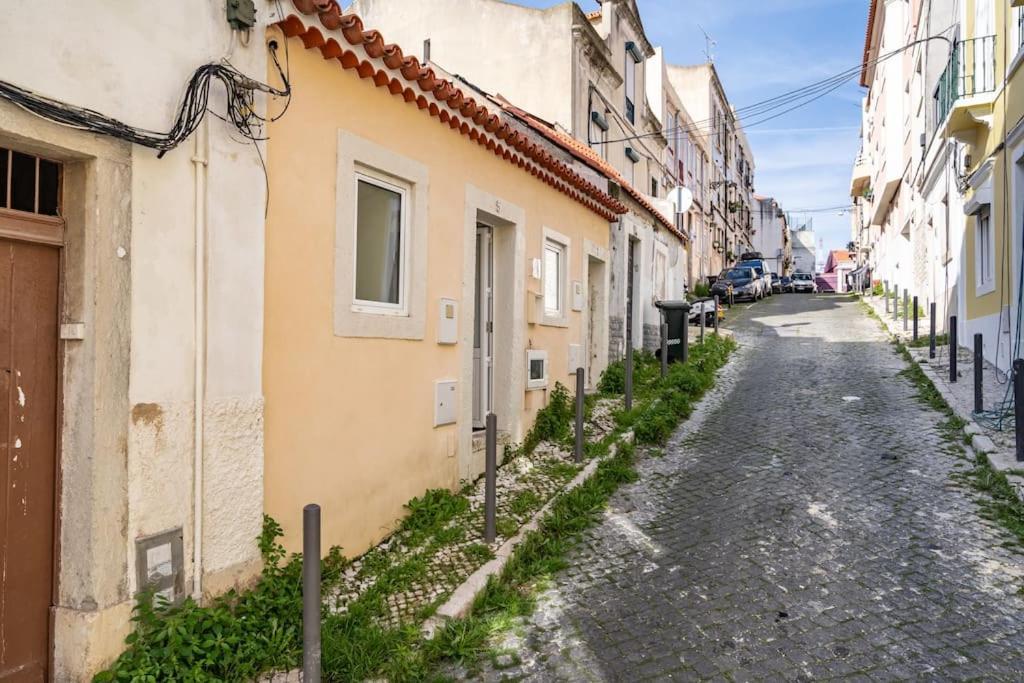 Charming Studio With Ac And Loft On Ground Floor Lisboa Extérieur photo
